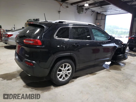 2016 Jeep Cherokee Latitude with VIN 1C4PJMCS5GW191468, listed as a Copart auction lot 58291485 with 106,695 mi miles and Salvage title. Bid and sale history available at DreamBid. Image 3.