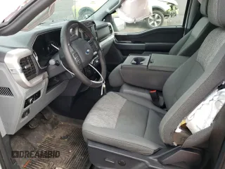2023 Ford F-150 XL z VIN 1FTEW1EP1PKE10563, wystawiony jako Copart lot #50808675 z przebiegiem 30 670 mil mil oraz Szkoda całkowita • Salvage title. Historia ofert i sprzedaży dostępna na DreamBid. Obrazek 7.