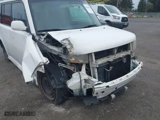 2005 Scion xB with VIN JTLKT324650188021, listed as a IAAI auction lot 41939920 with 260,978 mi miles. Bid and sale history available at carsss.com. Image 6.