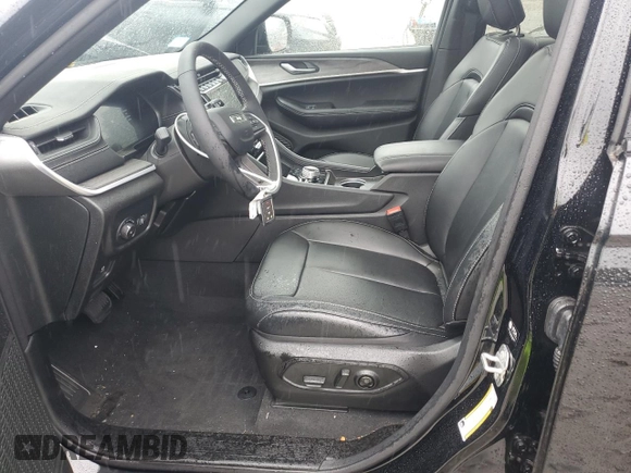 2024 Jeep Grand Cherokee Limited z VIN 1C4RJHBG4RC260670, wystawiony jako Copart lot #64094415 z przebiegiem 7 006 mil mil oraz Szkoda całkowita • Salvage title. Historia ofert i sprzedaży dostępna na DreamBid. Obrazek 7.