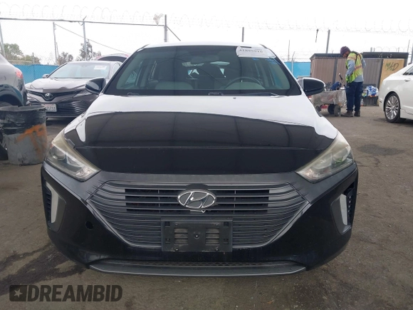 2018 Hyundai Ioniq SEL z VIN KMHC75LC5JU072068, wystawiony jako IAAI lot #41895910 z przebiegiem 255 532 mil mil oraz . Historia ofert i sprzedaży dostępna na DreamBid. Obrazek 12.