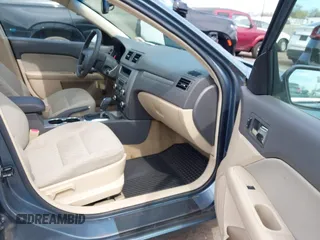 2011 Ford Fusion SE with VIN 3FAHP0HA0BR254554, listed as a IAAI auction lot 42067438 with 104,691 mi miles. Bid and sale history available at carsss.com. Image 5.