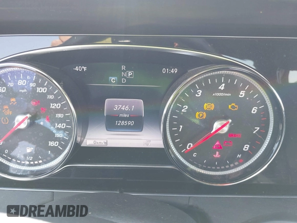 2018 Mercedes-Benz E-Class E 300 with VIN WDDZF4JB0JA472648, listed as a IAAI auction lot 41843995 with 128,590 mi miles. Bid and sale history available at carsss.com. Image 7.