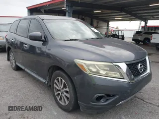2014 Nissan Pathfinder SL with VIN 5N1AR2MN4EC726490, listed as a IAAI auction lot 42828267 with 173,090 mi miles and . Bid and sale history available at DreamBid. Image 1.