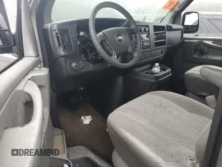 2010 Chevrolet Express Passenger LT с VIN 1GA2G1DG9A1135550, выставлен на аукционе Copart как лот 79541594 с пробегом Не указан миль и Списание • Salvage title. История ставок и продаж доступна на DreamBid. Изображение 8.