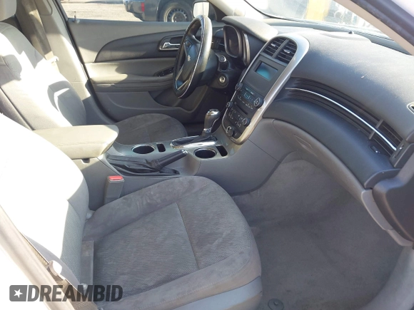 2014 Chevrolet Malibu LS with VIN 1G11A5SL0EF265309, listed as a IAAI auction lot 41998283 with 128,999 mi miles and . Bid and sale history available at DreamBid. Image 5.