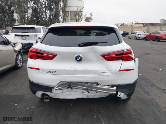 2020 BMW X2 sDrive28i with VIN WBXYH9C02L5P59822, listed as a IAAI auction lot 41893205 with 1 mi miles. Bid and sale history available at carsss.com. Image 15.