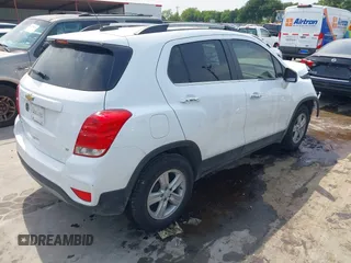 2020 Chevrolet Trax LT with VIN KL7CJLSB2LB009170, listed as a IAAI auction lot 42285508 with 40,936 mi miles and . Bid and sale history available at DreamBid. Image 4.