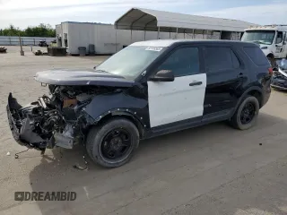 2015 Ford Utility Police Interceptor with VIN 1FM5K8AR1FGC52296, listed as a Copart auction lot 55185565 with 84,970 mi miles and Clean Title. Bid and sale history available at carsss.com. Image 1.