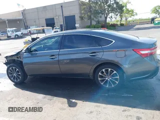 2017 Toyota Avalon XLE z VIN 4T1BK1EB5HU262650, wystawiony jako IAAI lot #42004158 z przebiegiem 81 018 mil mil oraz . Historia ofert i sprzedaży dostępna na DreamBid. Obrazek 15.