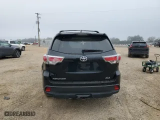 2014 Toyota Highlander XLE with VIN 5TDKKRFH0ES024775, listed as a Copart auction lot 48034365 with 98,104 mi miles and Clean Title. Bid and sale history available at carsss.com. Image 6.