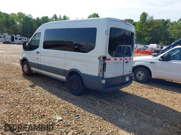 2016 Ford Transit XL z VIN 1FDZK1CM4GKB46112, wystawiony jako IAAI lot #42799593 z przebiegiem 207 041 mil mil oraz . Historia ofert i sprzedaży dostępna na DreamBid. Obrazek 3.