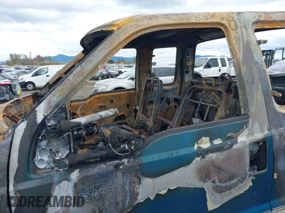 2001 Ford F-350 XL with VIN 1FTSX31S81EC81538, listed as a IAAI auction lot 41855954 with Not Provided miles and . Bid and sale history available at DreamBid. Image 11.