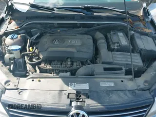 2014 Volkswagen Jetta SE with VIN 3VWD07AJ8EM236432, listed as a IAAI auction lot 43179196 with 203,997 mi miles and . Bid and sale history available at DreamBid. Image 14.