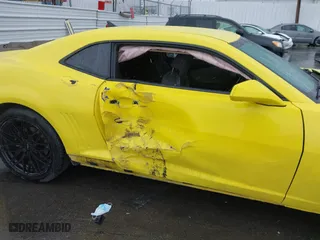 2014 Chevrolet Camaro LS with VIN 2G1FA1E3XE9309397, listed as a IAAI auction lot 41729190 with 117,055 mi miles. Bid and sale history available at carsss.com. Image 6.