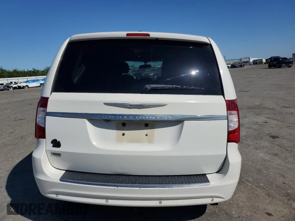 2011 Chrysler Town & Country Touring L z VIN 2A4RR8DG6BR702751, wystawiony jako Copart lot #58541045 z przebiegiem 170 144 mil mil oraz Szkoda całkowita • Salvage title. Historia ofert i sprzedaży dostępna na DreamBid. Obrazek 6.