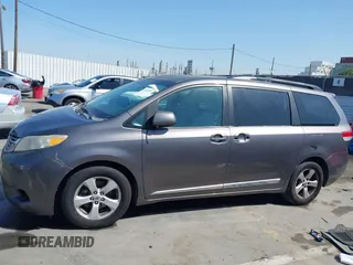 2012 Toyota Sienna LE AAS with VIN 5TDKK3DC9CS184722, listed as a IAAI auction lot 41942991 with 227,783 mi miles. Bid and sale history available at carsss.com. Image 14.