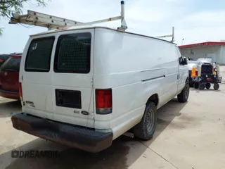 2011 Ford Econoline Cargo Commercial with VIN 1FTNS1EW0BDA65560, listed as a IAAI auction lot 42023428 with 267,279 mi miles. Bid and sale history available at carsss.com. Image 4.