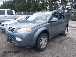 2007 Saturn VUE V6 z VIN 5GZCZ63447S846374, wystawiony jako IAAI lot #41966863 z przebiegiem 245 233 mil mil oraz . Historia ofert i sprzedaży dostępna na DreamBid. Obrazek 2.