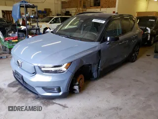 2021 Volvo XC40 with VIN YV4ED3UR9M2597323, listed as a Copart auction lot 64683403 with 29,266 mi miles and . Bid and sale history available at DreamBid. Image 1.