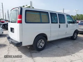 2012 Chevrolet Express Cargo с VIN 1GCWGFCA2C1121527, выставлен на аукционе IAAI как лот 42439536 с пробегом Не указан миль и . История ставок и продаж доступна на DreamBid. Изображение 4.