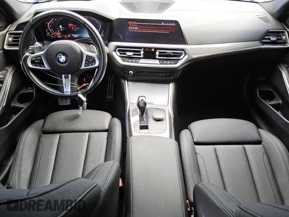 2021 BMW 3 Series 330i xDrive z VIN 3MW5R7J02M8C00695, wystawiony jako Copart lot #52340135 z przebiegiem 31 811 mil mil oraz Czysty tytuł • Clean title. Historia ofert i sprzedaży dostępna na DreamBid. Obrazek 8.