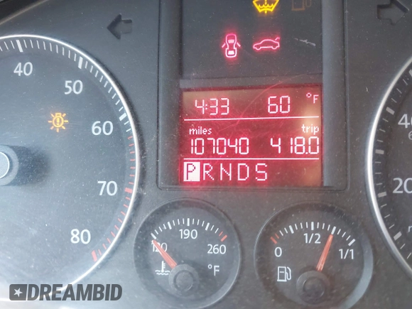 2009 Volkswagen Jetta SE with VIN 3VWRZ71K19M122492, listed as a IAAI auction lot 42270119 with 107,040 mi miles and . Bid and sale history available at DreamBid. Image 6.