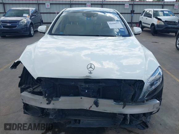 2015 Mercedes-Benz S 550 z VIN WDDUG8CB9FA171282, wystawiony jako IAAI lot #42096577 z przebiegiem 90 912 mil mil oraz . Historia ofert i sprzedaży dostępna na DreamBid. Obrazek 13.