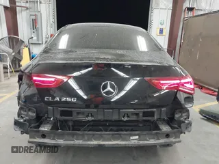 2021 Mercedes-Benz CLA 250 z VIN W1K5J4GB5MN222422, wystawiony jako IAAI lot #42326737 z przebiegiem 42 327 mil mil oraz . Historia ofert i sprzedaży dostępna na DreamBid. Obrazek 17.