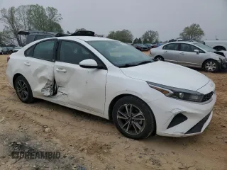 2022 Kia Forte LXS with VIN 3KPF24AD9NE418729, listed as a Copart auction lot 50876715 with 42,661 mi miles and Salvage Title. Bid and sale history available at carsss.com. Image 4.