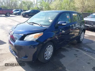 2010 Scion xD z VIN JTKKU4B40A1001464, wystawiony jako IAAI lot #42027003 z przebiegiem 94 115 mil mil oraz . Historia ofert i sprzedaży dostępna na DreamBid. Obrazek 2.