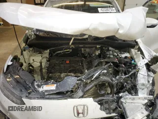 2024 Honda HR-V EX-L z VIN 3CZRZ2H76RM786272, wystawiony jako Copart lot #42330755 z przebiegiem 11 239 mil mil oraz Szkoda całkowita • Salvage title. Historia ofert i sprzedaży dostępna na DreamBid. Obrazek 13.