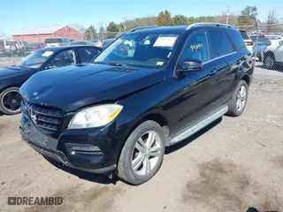 2015 Mercedes-Benz M-Class ML 350 with VIN 4JGDA5HB8FA567170, listed as a IAAI auction lot 41810951 with 174,144 mi miles. Bid and sale history available at carsss.com. Image 2.