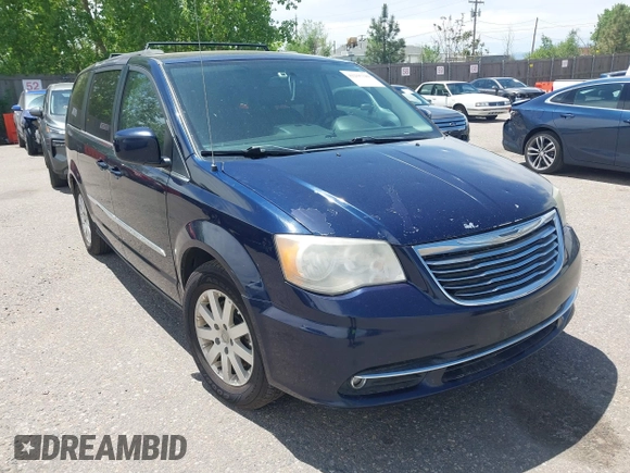 2014 Chrysler Town & Country Touring z VIN 2C4RC1BG5ER440551, wystawiony jako IAAI lot #42265340 z przebiegiem 167 068 mil mil oraz . Historia ofert i sprzedaży dostępna na DreamBid. Obrazek 1.