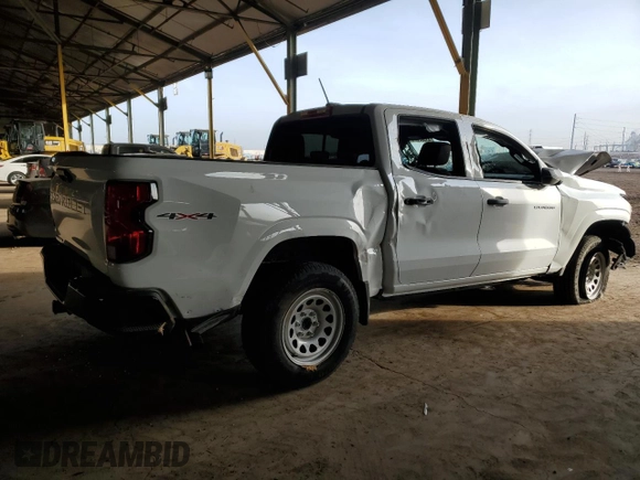 2024 Chevrolet Colorado 4WD Work Truck z VIN 1GCPTBEK1R1317174, wystawiony jako Copart lot #43582685 z przebiegiem Nie podano mil oraz Szkoda całkowita • Salvage title. Historia ofert i sprzedaży dostępna na DreamBid. Obrazek 3.