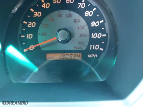 2005 Toyota 4Runner SR5 with VIN JTEZU14R158024192, listed as a IAAI auction lot 41262075 with 190,934 mi miles. Bid and sale history available at carsss.com. Image 15.