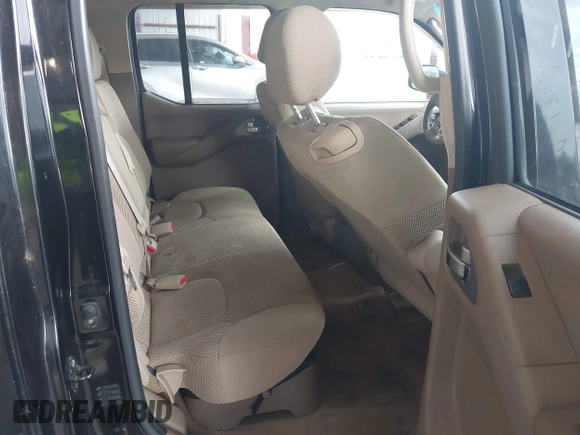 2006 Nissan Frontier SE z VIN 1N6AD07W06C420090, wystawiony jako IAAI lot #41999474 z przebiegiem 112 400 mil mil oraz . Historia ofert i sprzedaży dostępna na DreamBid. Obrazek 8.