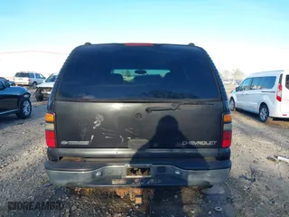 2005 Chevrolet Tahoe LS with VIN 1GNEK13T75J126912, listed as a IAAI auction lot 41370116 with 242,937 mi miles. Bid and sale history available at carsss.com. Image 16.