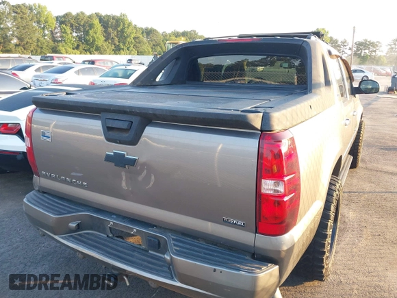 2009 Chevrolet Avalanche LTZ with VIN 3GNFK320X9G207224, listed as a IAAI auction lot 42583268 with 252,397 mi miles and . Bid and sale history available at DreamBid. Image 4.