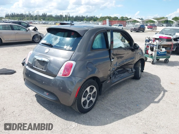 2014 FIAT 500e with VIN 3C3CFFGE0ET244813, listed as a IAAI auction lot 41676465 with 58,062 mi miles. Bid and sale history available at carsss.com. Image 4.