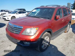 2009 Kia Borrego LX with VIN KNDJJ741295024393, listed as a IAAI auction lot 41368035 with 226,220 mi miles. Bid and sale history available at carsss.com. Image 2.