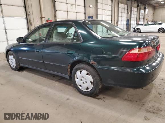 2000 Honda Accord LX z VIN 1HGCG1647YA096449, wystawiony jako Copart lot #54728065 z przebiegiem Nie podano mil oraz Czysty tytuł • Clean title. Historia ofert i sprzedaży dostępna na DreamBid. Obrazek 2.