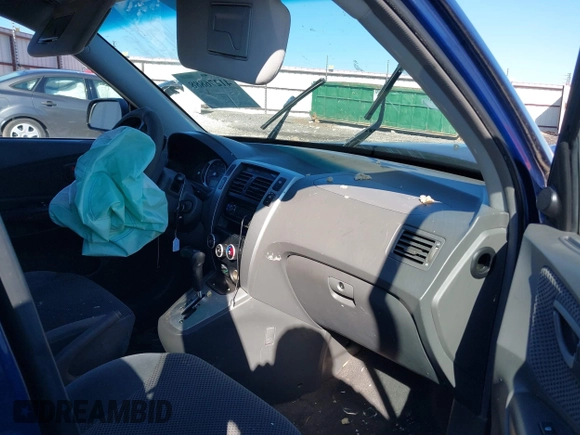 2006 Hyundai Tucson GLS with VIN KM8JN12DX6U450246, listed as a IAAI auction lot 41276888 with 184,493 mi miles. Bid and sale history available at carsss.com. Image 5.
