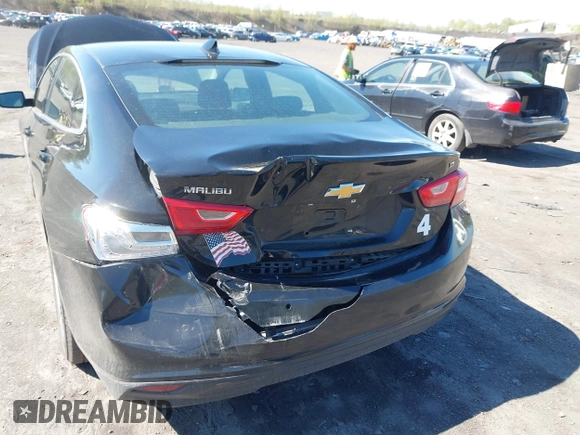 2018 Chevrolet Malibu LT with VIN 1G1ZD5ST9JF261862, listed as a IAAI auction lot 42090870 with 56,132 mi miles. Bid and sale history available at carsss.com. Image 6.
