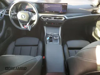 2023 BMW i4 eDrive35 z VIN WBY43AW09PFP96940, wystawiony jako Copart lot #85952064 z przebiegiem 18 978 mil mil oraz Szkoda całkowita • Salvage title. Historia ofert i sprzedaży dostępna na DreamBid. Obrazek 8.