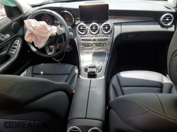 2016 Mercedes-Benz C 300 с VIN 55SWF4JB0GU155996, выставлен на аукционе Copart как лот 61053425 с пробегом 22 636 миль миль и Списание • Salvage title. История ставок и продаж доступна на DreamBid. Изображение 8.