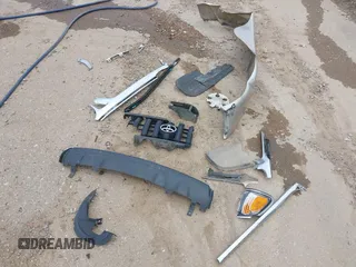 2001 Toyota Tacoma PreRunner z VIN 5TEGN92N11Z738985, wystawiony jako IAAI lot #42145856 z przebiegiem 385 673 mil mil oraz . Historia ofert i sprzedaży dostępna na DreamBid. Obrazek 19.