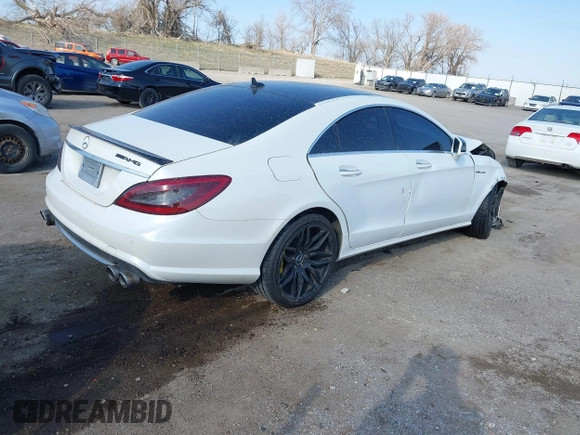 2014 Mercedes-Benz CLS-Class CLS 550 with VIN WDDLJ9BB4EA103636, listed as a IAAI auction lot 41861074 with 97,527 mi miles. Bid and sale history available at carsss.com. Image 4.