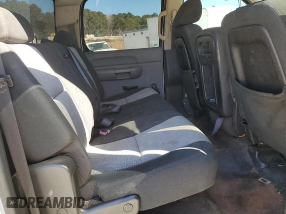 2007 Chevrolet Silverado 3500HD DRW Work Truck with VIN 1GCJC33K57F536458, listed as a Copart auction lot 46265465 with 211,752 mi miles and Salvage Title. Bid and sale history available at DreamBid. Image 10.
