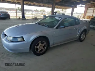 2003 Ford Mustang Standard z VIN 1FAFP40453F439833, wystawiony jako Copart lot #61306105 z przebiegiem 86 471 mil mil oraz Czysty tytuł • Clean title. Historia ofert i sprzedaży dostępna na DreamBid. Obrazek 1.